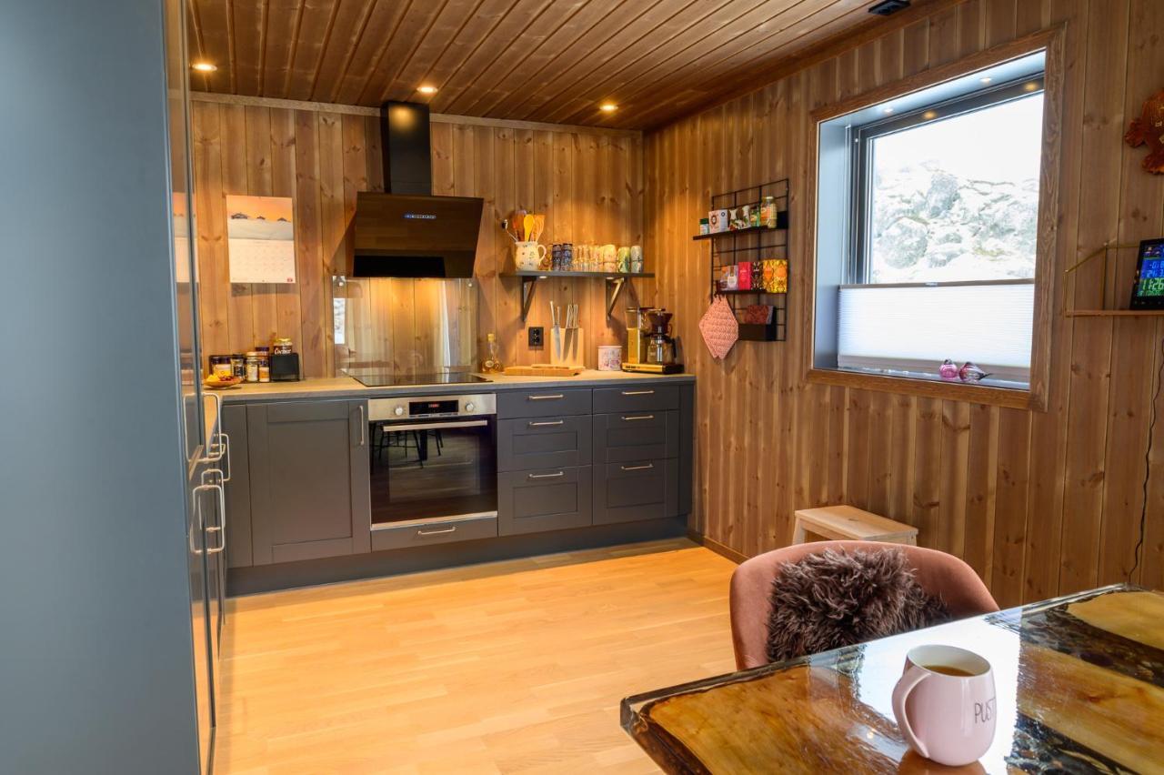 Superior Cabin Ballstad Lofoten Exterior foto
