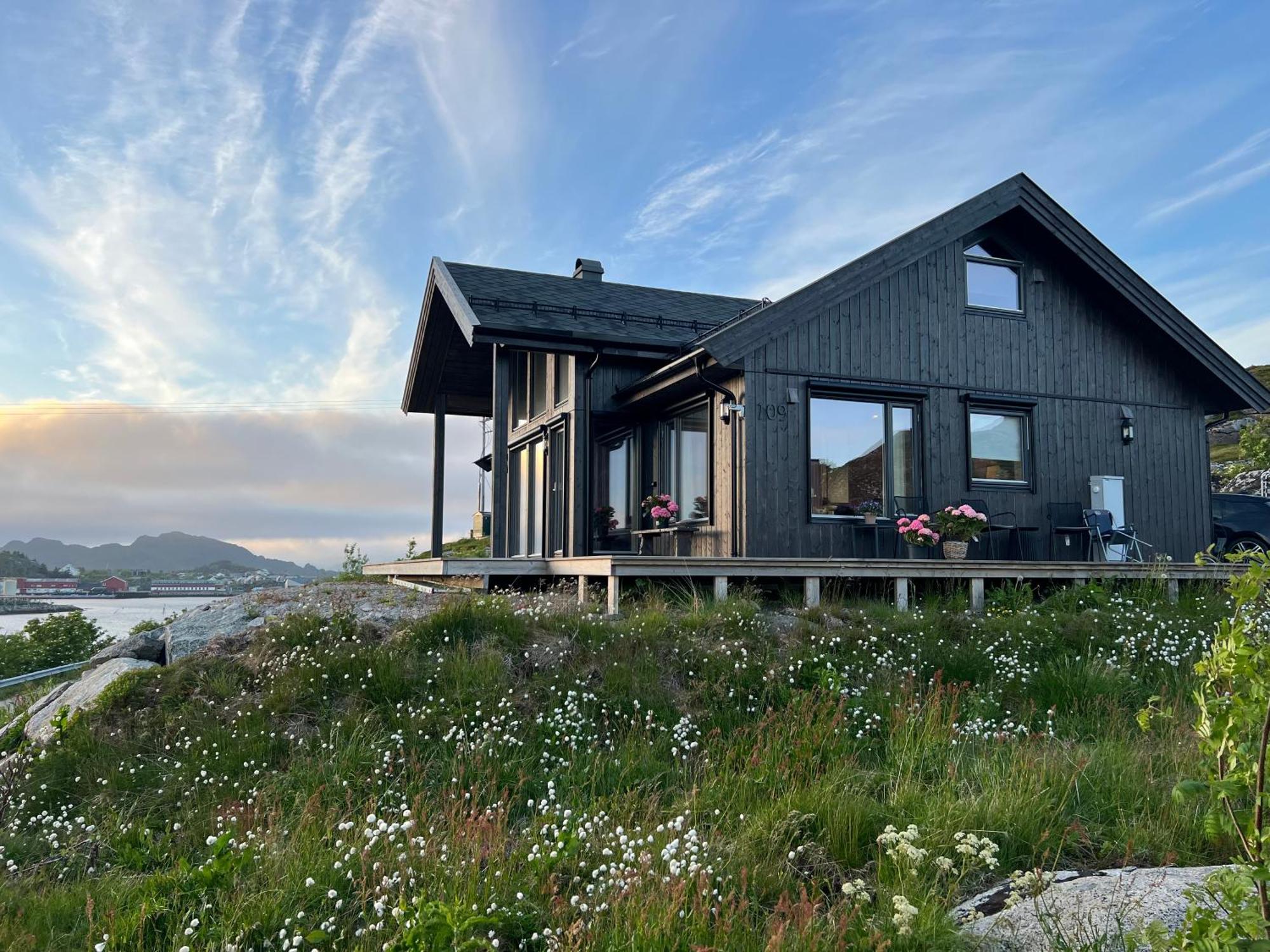 Superior Cabin Ballstad Lofoten Exterior foto